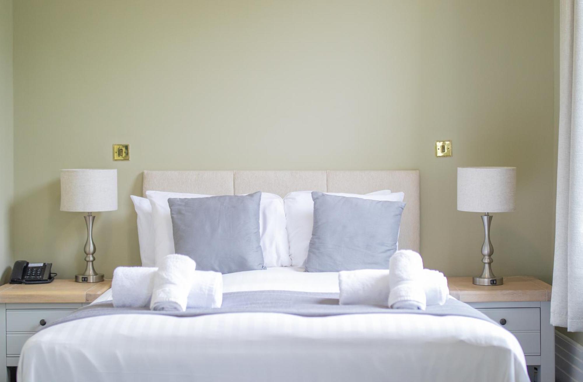 Woodland Manor Hotel Bedford Ngoại thất bức ảnh