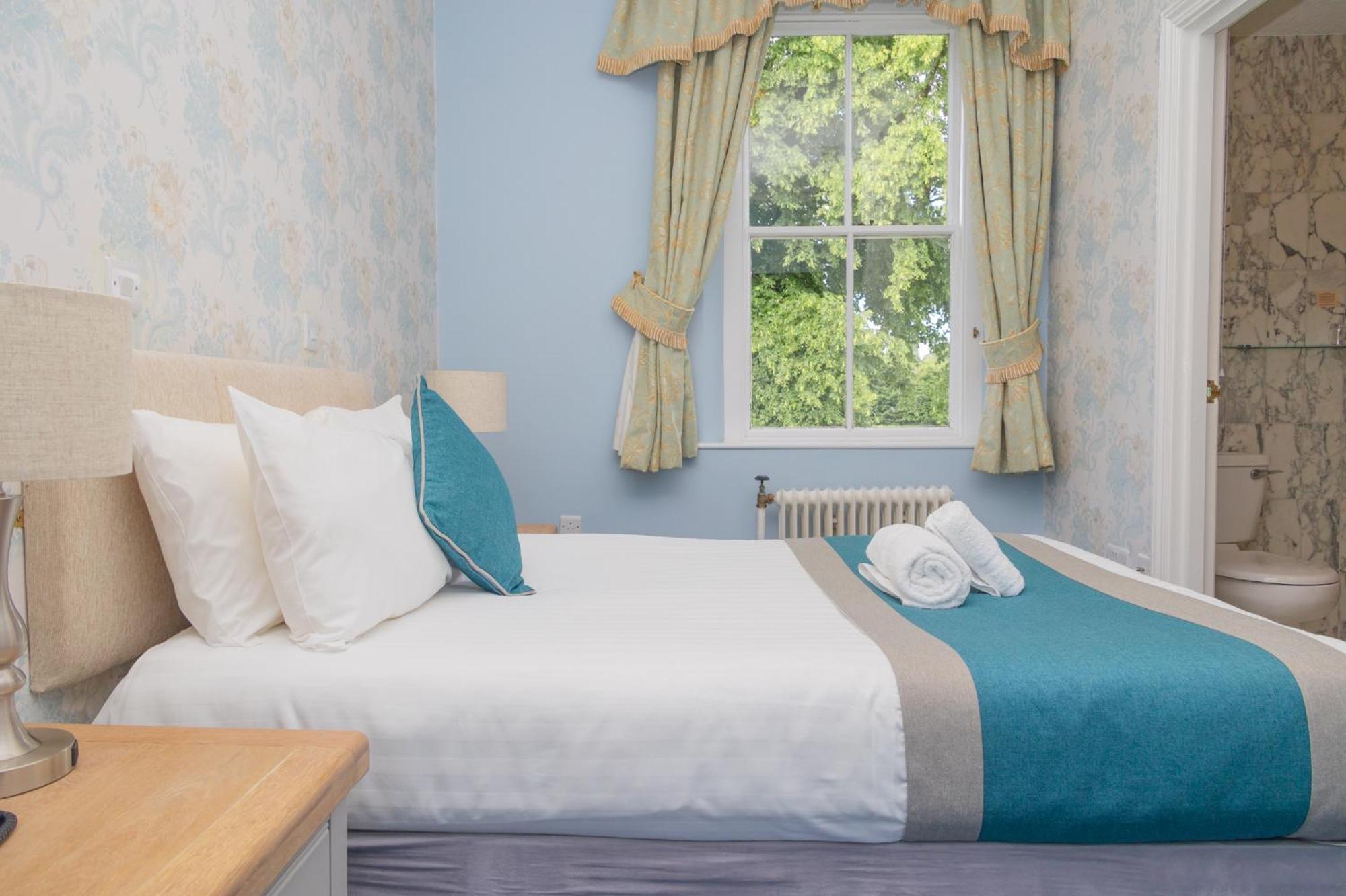 Woodland Manor Hotel Bedford Ngoại thất bức ảnh
